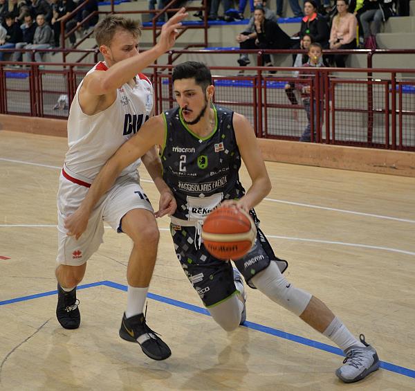 LA REKICO CALA UN TRIS DA RECORD E RESTA IN VETTA,,,,continua