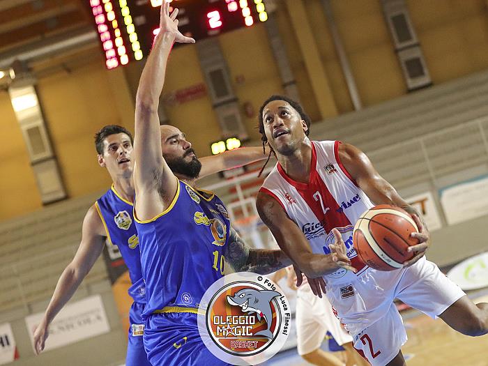 OLEGGIO MAGIC BASKET PRE PARTITA TERZA GIORNATA DI CAMPIONATO DETERMINATI E CAUTI VERSO LA CORTE DI OMEGNA....continua