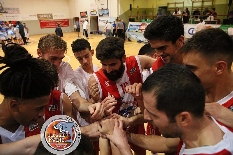 OLEGGIO MAGIC BASKET PRIMA GIORNATA DI CAMPIONATO UN DEBUTTO DA RICORDARE: SQUALI CORSARI A DOMO ....continua